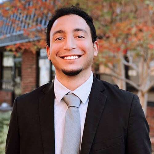 Erik Villalobos headshot