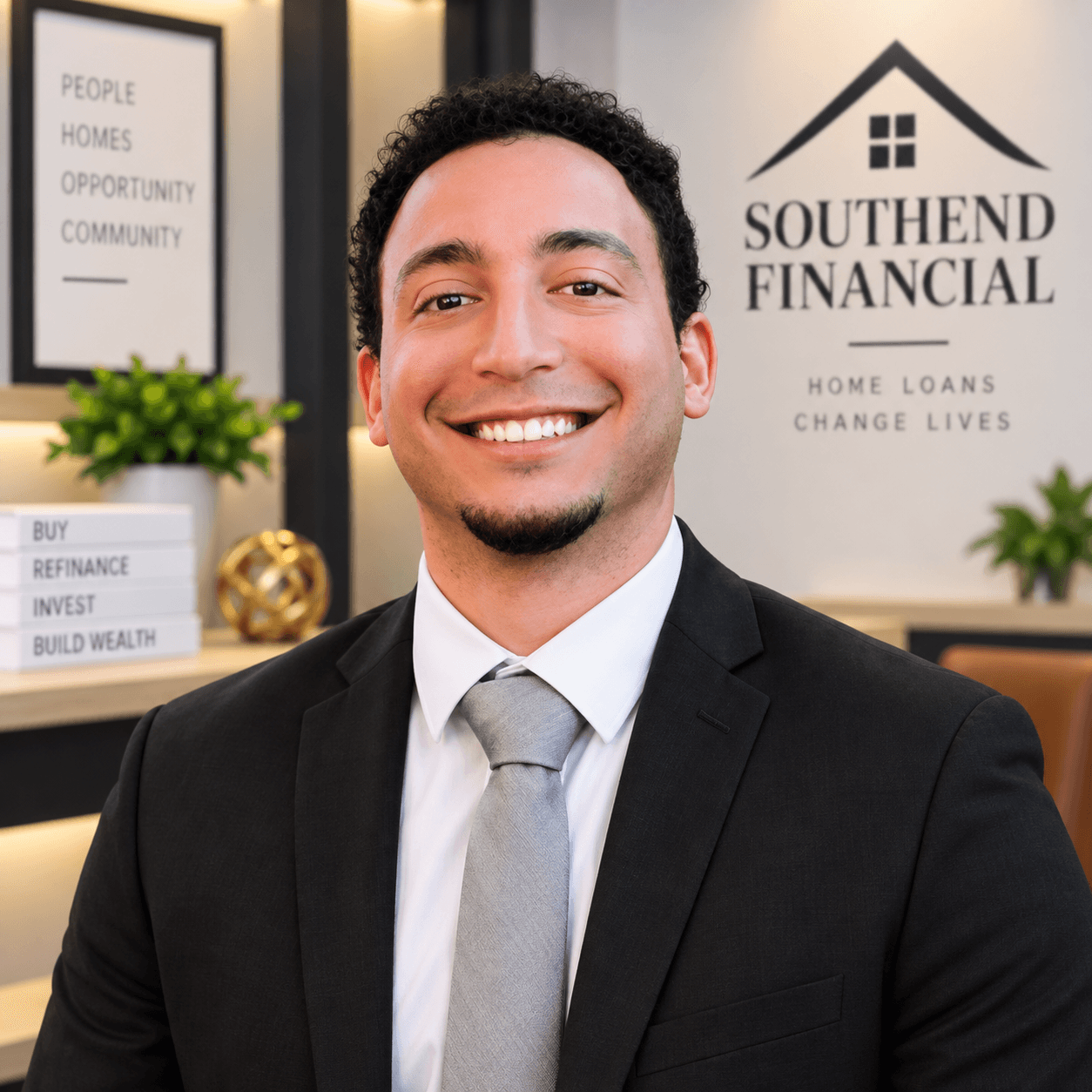 Erik Villalobos headshot